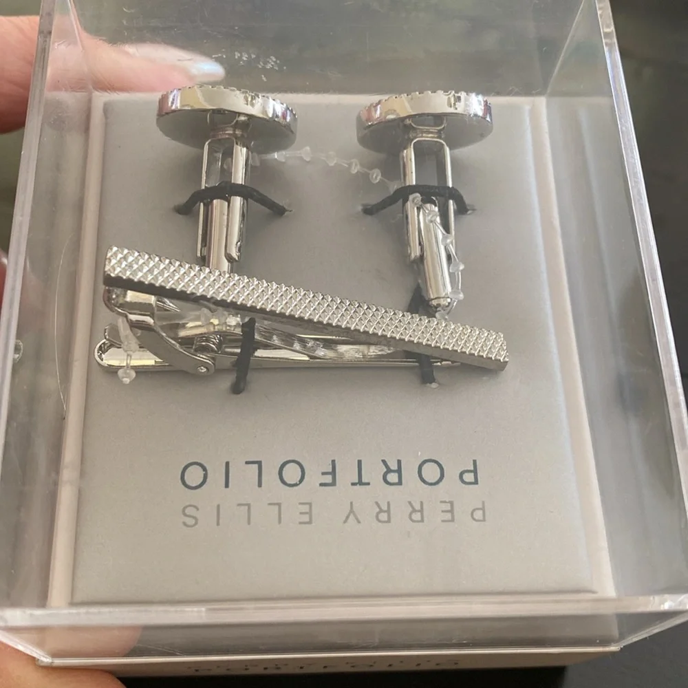 Perry Ellis Portfolio Cufflinks and Tie Clip Set
